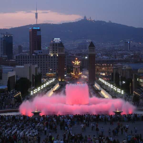 Sitios románticos en Barcelona: Fuentes de Montjuic