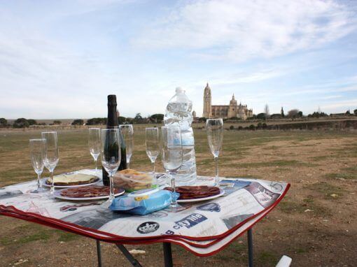 Vuelo en globo con picnic y cava en Segovia