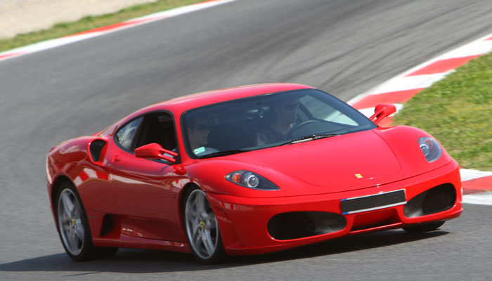 Planes originales en Barcelona: conducir un Ferrari