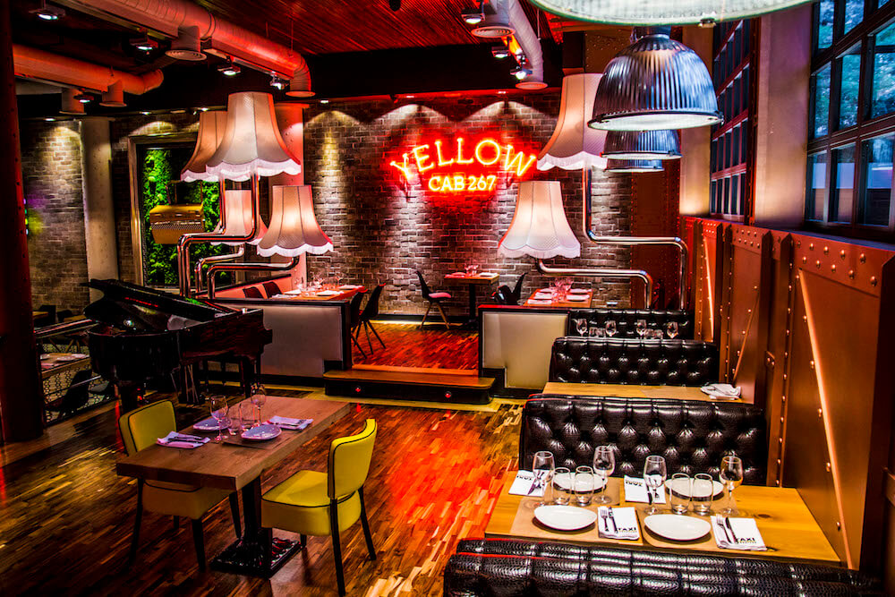 Sitios originales para cenar en Madrid: Taxi a Manhattan