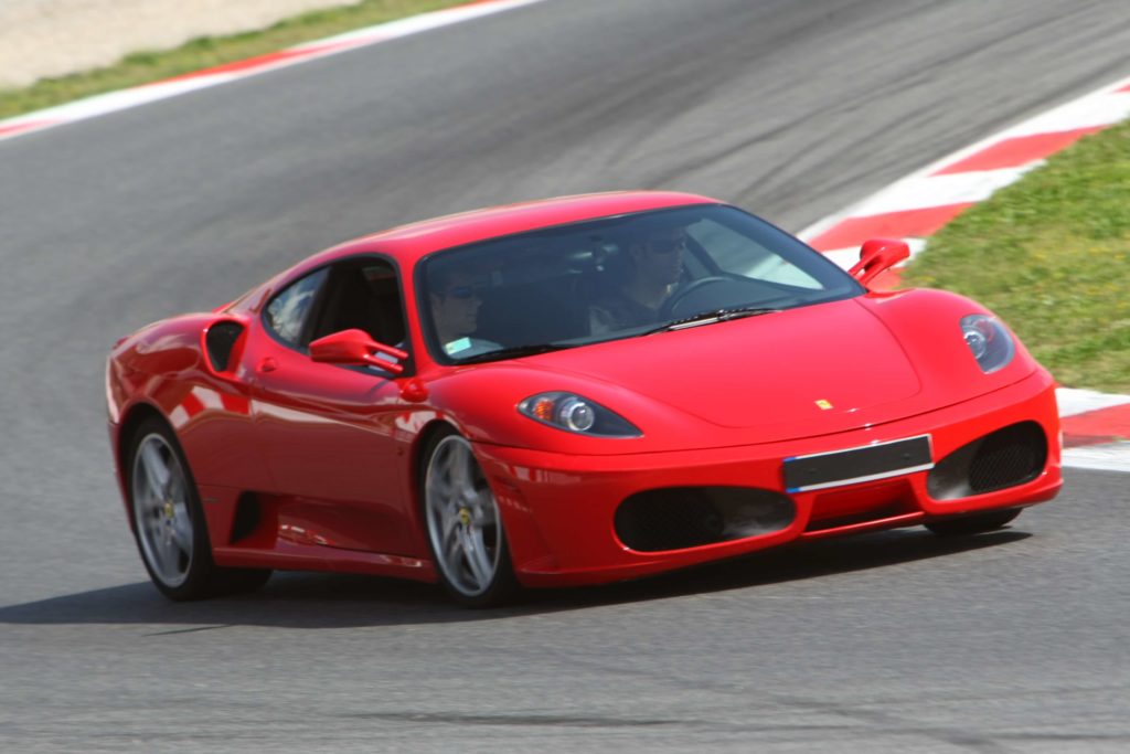 Gift ideas for a man: experience driving a Ferrari