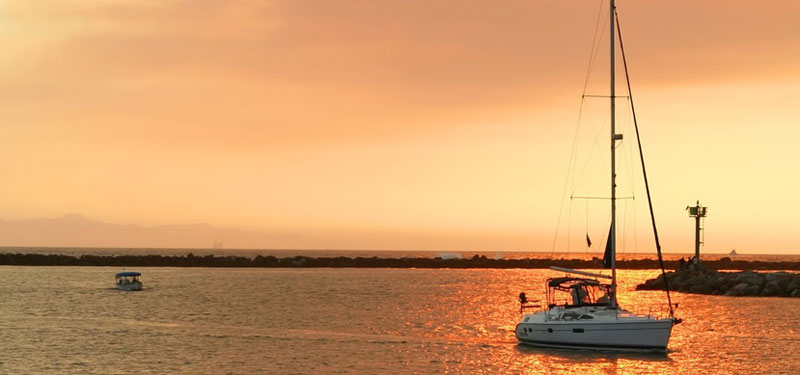 Regalo pareja cumpleaños: velero Tarragona