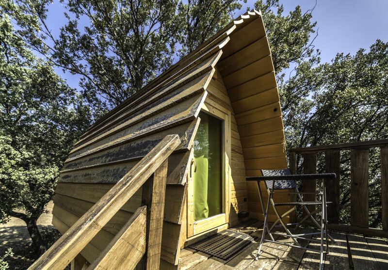 Cabañas en los árboles en España:  casita de madera