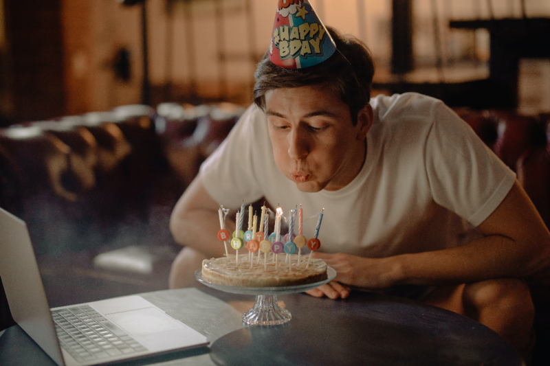 celebrar cumpleaños en casa