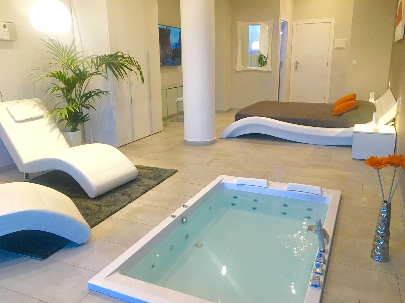 hoteles en cataluña con jacuzzi en la habitacion