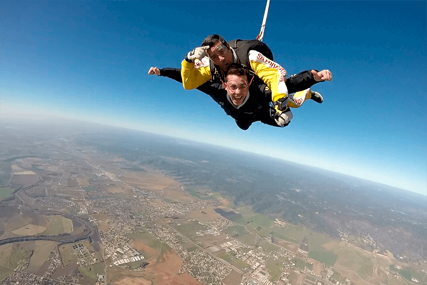 que-hacer-en-cordoba: Salto en paracaídas