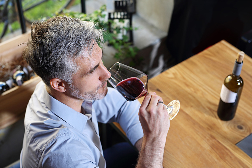 Comment déguster un vin : l'odorat