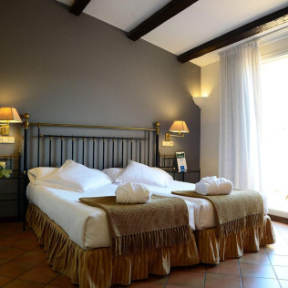 Escapada de 2 Noches con Comida y Circuito Termal para dos en Hotel Termes La Garriga 4* (La Garriga, Barcelona)