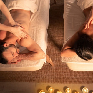 Circuito Spa, Masaje y Desayuno para dos en Hotel Villa Romana 4* (Salou, Tarragona)