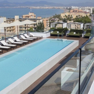 Day Pass con Cama Balinesa, Circuito Spa y Almuerzo para dos en HM Ayron Park 5* (Palma de Mallorca)