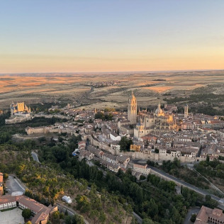 Vuelo en Globo con Cava (Segovia)