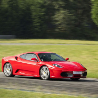 Conducir un Ferrari F430 en Carretera (Braga, Portugal)