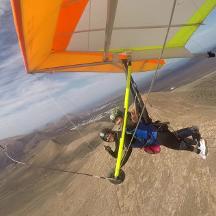 Vuelo en Ala Delta Biplaza con Fotos y Vídeo (Lanzarote, Las Palmas)