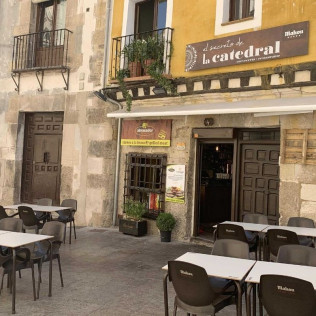 Comida o Cena para dos en Restaurante Abrasador El Secreto de la Catedral (Cuenca)
