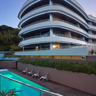 Escapada Beauty Flash con Circuito Spa, Masajes y Cava en Alàbriga Hotel & Home Suites 5* GL (Sant Feliu de Guíxols, Girona)
