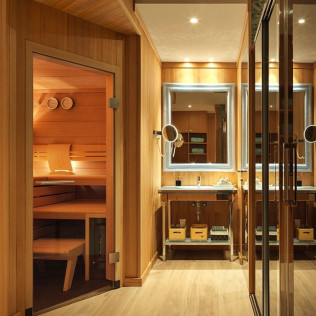 Escapada Beauty Flash con Circuito Spa, Masajes y Cava en Alàbriga Hotel & Home Suites 5* GL (Sant Feliu de Guíxols, Girona)