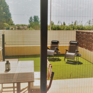 Escapada con Desayuno, Jacuzzi, Masaje y Cena Opcionales en Apartamento El Rincón de Vega frente a la Playa (Amposta, Tarragona)