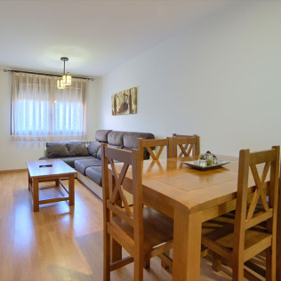 Escapada de 1 o 2 Noches con Ruta Guiada en Quad en Apartamentos Rurales Sierra de Gúdar (Gúdar, Teruel)