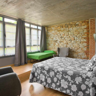 Escapada de 2 Noches con Desayuno en Apartamentos La Llongar Piloña (Infiesto, Asturias)