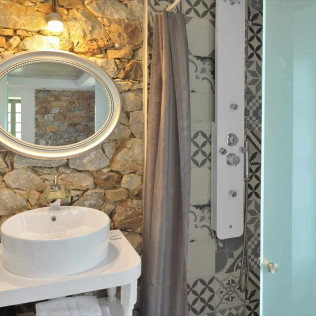 Escapada con Desayuno en Apartamentos La Llongar Piloña (Infiesto, Asturias)