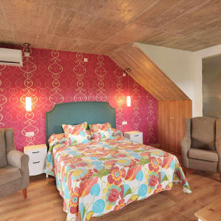 Escapada con Desayuno en Apartamentos La Llongar Piloña (Infiesto, Asturias)
