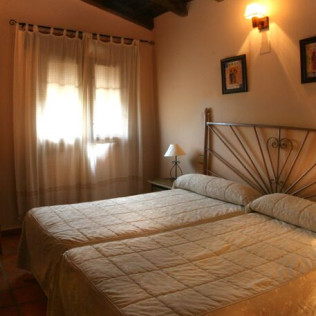 Escapada de 2 Noches  en Posadas de Granadilla (Zarza de Granadilla, Cáceres)