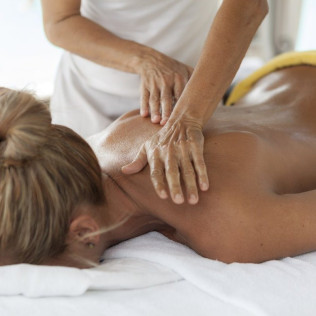 Experiencia Familiar a Elegir: Manicura o Masajes en Spa Azules de Nivaria del Gran Hotel Roca Nivaria 5* (Adeje, Tenerife)