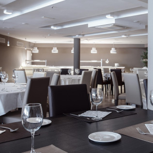 Baño Termal Romántico con Comida o Cena para dos en Hotel Balneario Alhama de Aragón 4* (Zaragoza)