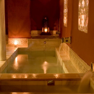 MIDRA 30: Baños Árabes y Masaje Ritual Al Andalus en Hammam Al Andalus (Córdoba)