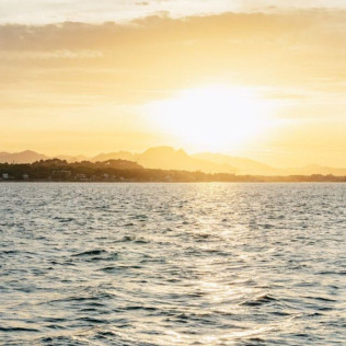 Paseo en Catamarán para Ver la Puesta de Sol con Copa de Cava (Calpe, Alicante)