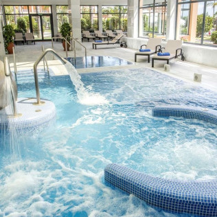 Circuito Spa, Masaje y Desayuno para dos en Hipotels Barrosa Palace & Spa 5* (Chiclana de la Frontera, Cádiz)
