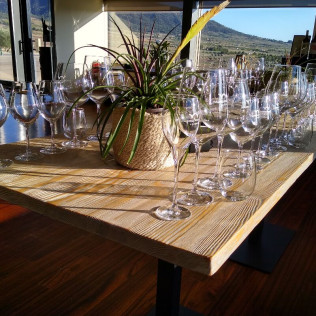 Visita a Bodega Madrid Romero con Cata de 5 Vinos y Aperitivo Gourmet para dos (Balsicas, Murcia)