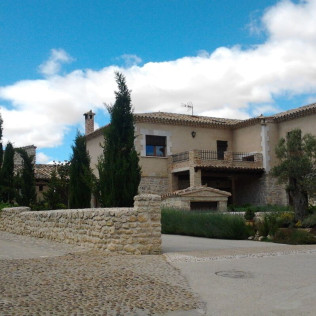 Visita con Cata y Degustación para dos en Bodega Santamaría (Valladolid)