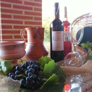 Visita con Cata y Degustación para dos en Bodega Santamaría (Valladolid)