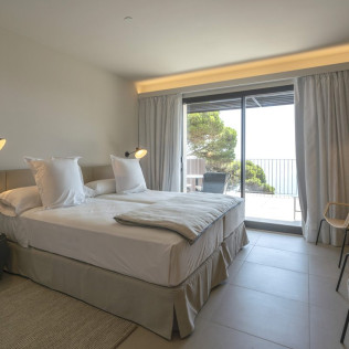Escapada con Desayuno para dos personas en el Parador de Aiguablava (Girona)