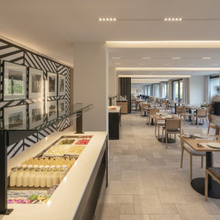 Escapada con Desayuno para dos personas en el Parador de Aiguablava (Girona)