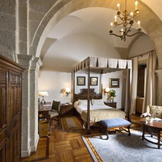Escapada con Desayuno para dos personas en Parador de Santiago de Compostela 5* GL (A Coruña)