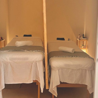 Japanese Head Spa con Piedras Calientes en Brisa Head Spa Moncloa (Madrid)