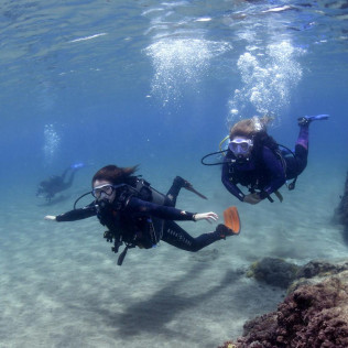 Bautismo de Buceo en Playa Chica del Puerto del Carmen (Lanzarote)