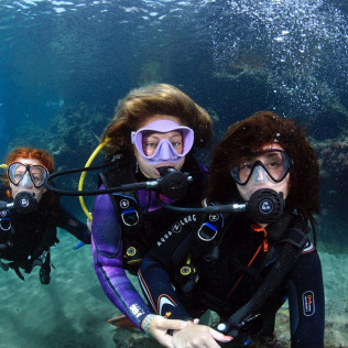 Bautismo de Buceo para dos en Playa Chica del Puerto del Carmen (Lanzarote)