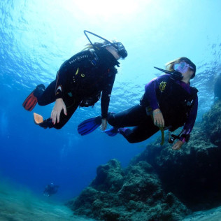 Bautismo de Buceo para dos en Playa Chica del Puerto del Carmen (Lanzarote)
