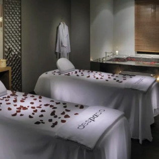 Baño de Aromaterapia y Masaje para dos en Despacio Beauty Centre del H10 White Suites Boutique Hotel (Playa Blanca, Lanzarote)
