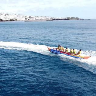 Paseo en Catamarán con Deportes Acuáticos y Aperitivo (Puerto del Carmen, Lanzarote)