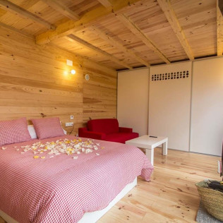 Escapada con Jacuzzi en Cabañitas del Bosque: Cabanas do Barranco (Outes, A Coruña) - De domingo a jueves