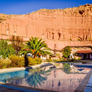 Escapada con Visita Guiada en Casas Cuevas Almagruz (Purullena, Granada)