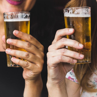 Cata de Cervezas Artesanas y Degustación de Quesos y Chocolate (Madrid)