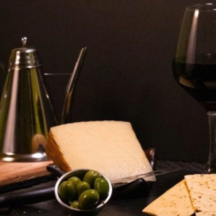 Cata de Vinos en el Centro de Sevilla (Sevilla)