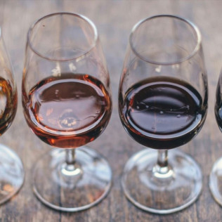 Cata de Vinos en el Centro de Sevilla (Sevilla)