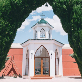 Visita a Viñedos y Bodega con Cata de Vinos en Finca Carril Cruzado (Cuenca)