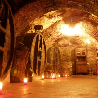 Curso de Iniciación a la Cata de Vinos y Visita Teatralizada para dos personas (Burgos)